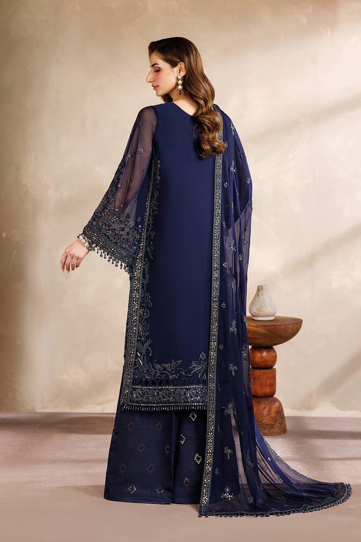 ZYR-AFSHAAN-07